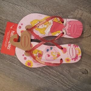 Havaianas x Disney Sleeping Beauty Sandals